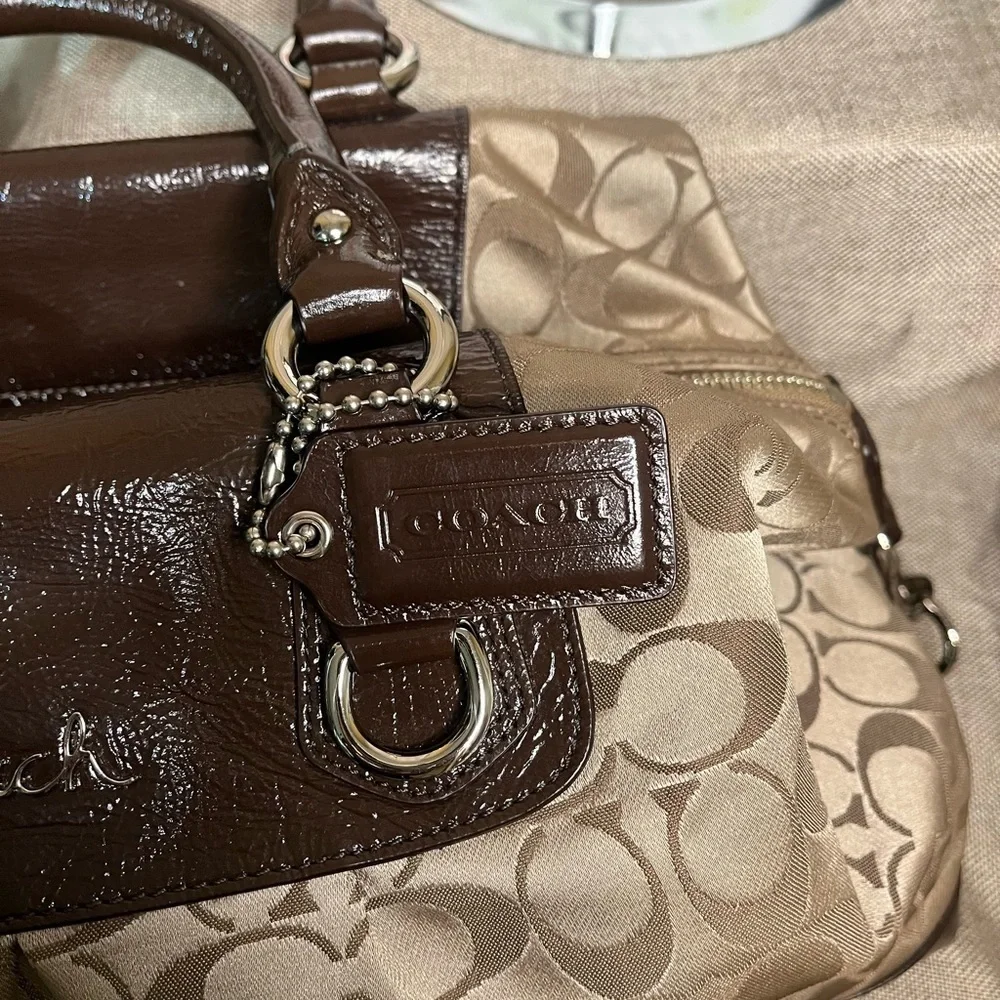 Y2K COACH Ashley Signature Satchel F15440 Rare Find, Classic, Timeless